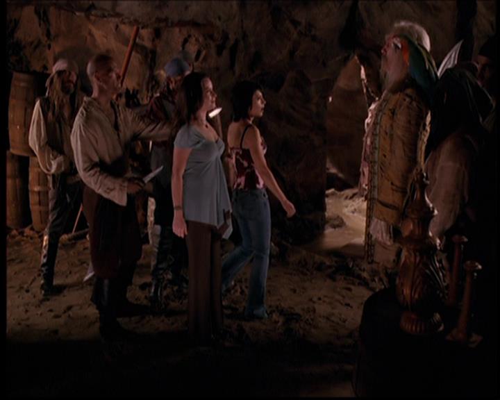 Charmed-Online_dot_net--7x04Charrrmed2011.jpg