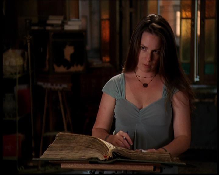 Charmed-Online_dot_net--7x04Charrrmed2081.jpg