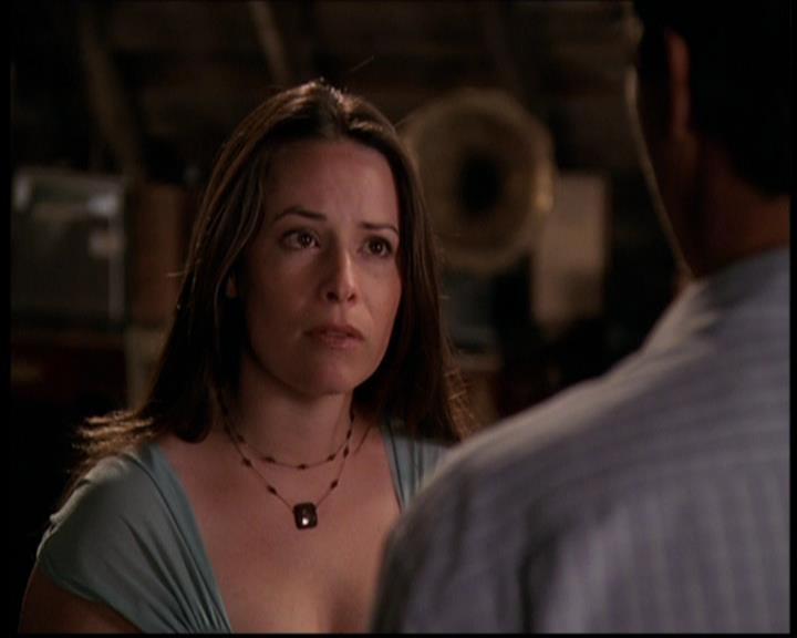 Charmed-Online_dot_net--7x04Charrrmed2105.jpg