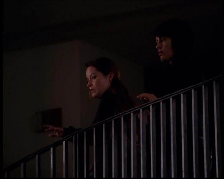 Charmed-Online_dot_net--7x04Charrrmed2145.jpg