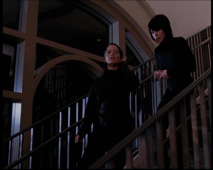 Charmed-Online_dot_net--7x04Charrrmed2156.jpg