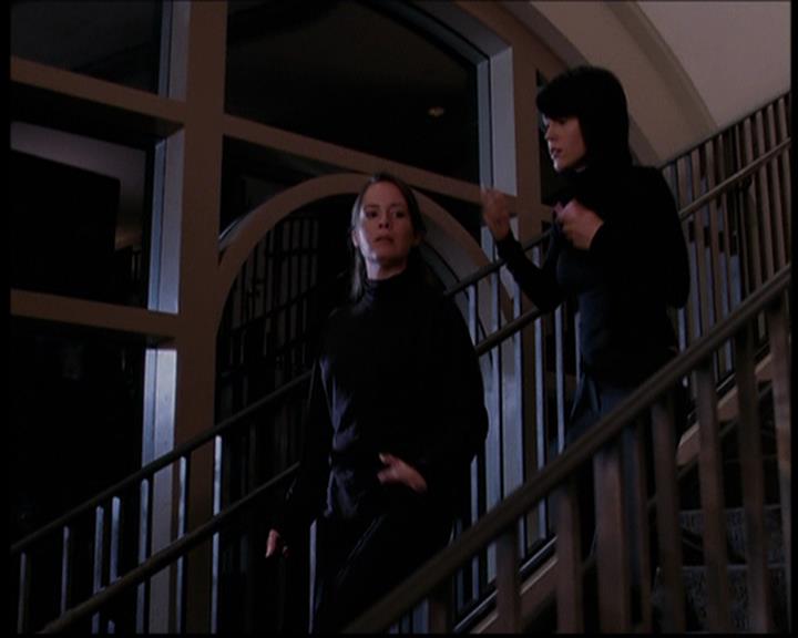 Charmed-Online_dot_net--7x04Charrrmed2157.jpg