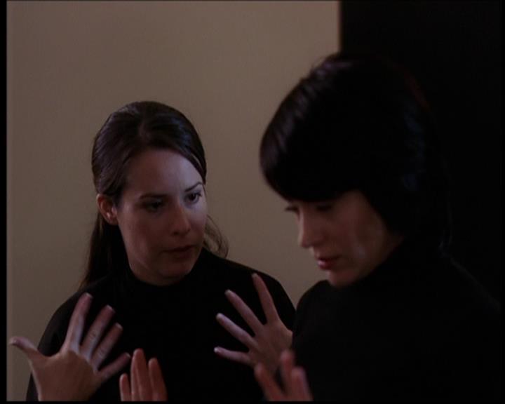 Charmed-Online_dot_net--7x04Charrrmed2181.jpg