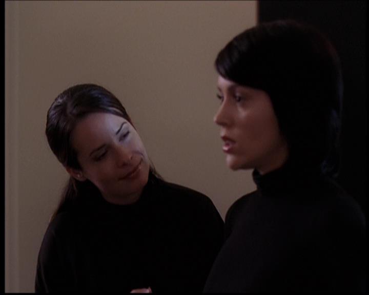 Charmed-Online_dot_net--7x04Charrrmed2186.jpg