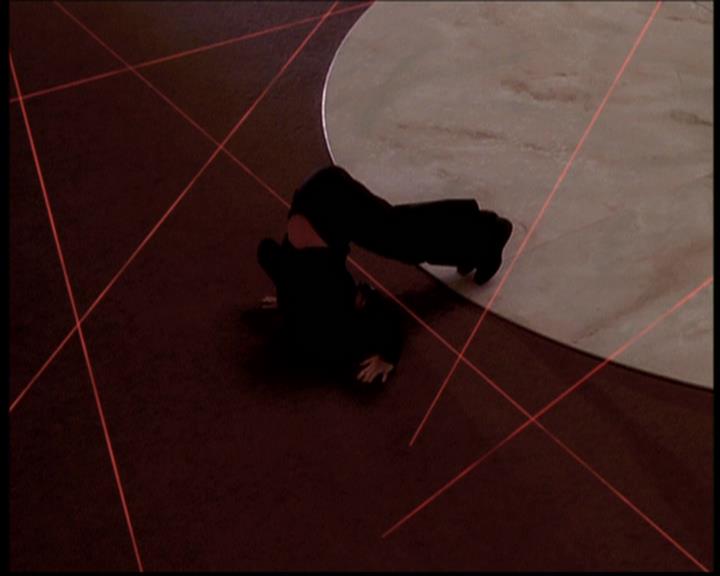 Charmed-Online_dot_net--7x04Charrrmed2218.jpg