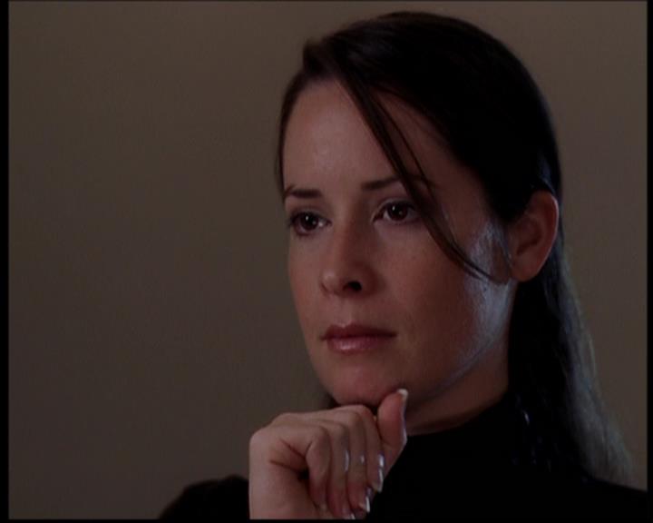 Charmed-Online_dot_net--7x04Charrrmed2237.jpg