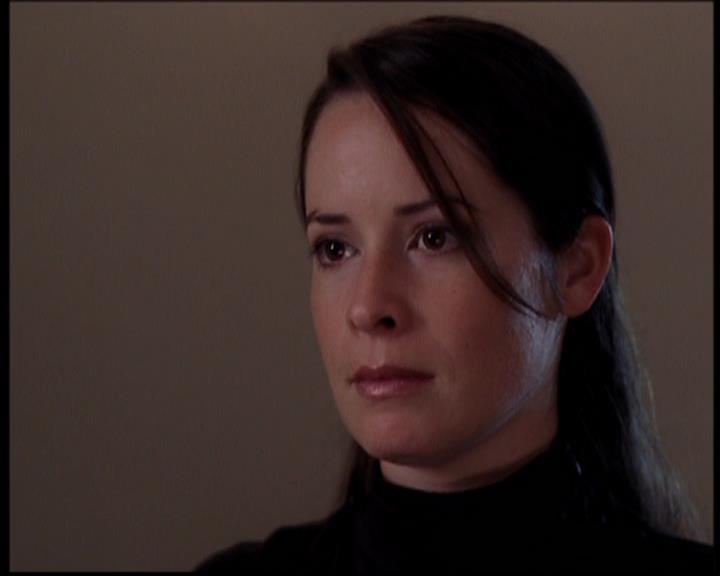 Charmed-Online_dot_net--7x04Charrrmed2248.jpg