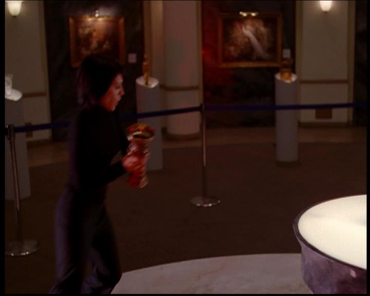 Charmed-Online_dot_net--7x04Charrrmed2253.jpg