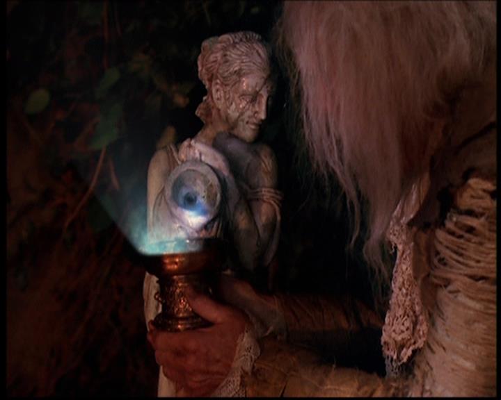 Charmed-Online_dot_net--7x04Charrrmed2334.jpg