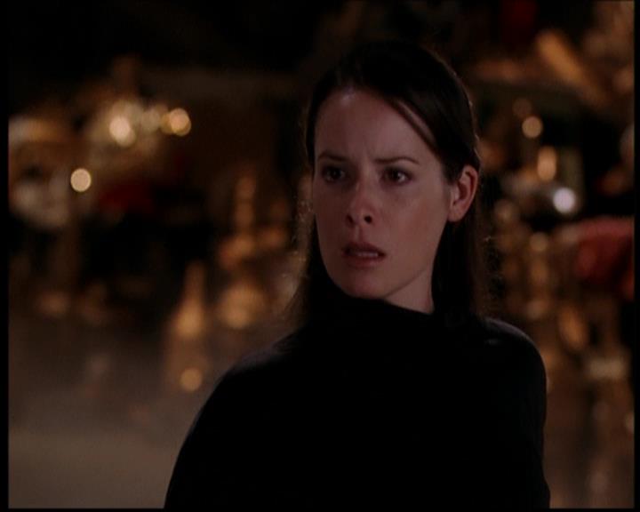 Charmed-Online_dot_net--7x04Charrrmed2389.jpg