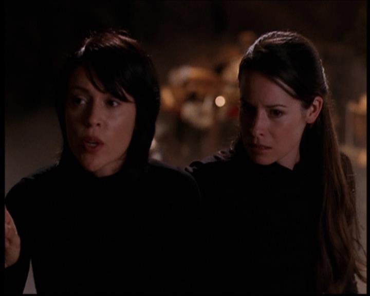 Charmed-Online_dot_net--7x04Charrrmed2410.jpg