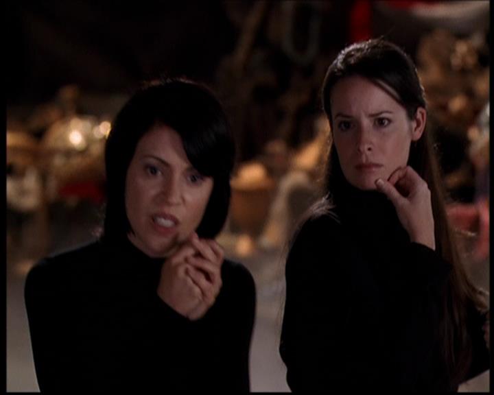 Charmed-Online_dot_net--7x04Charrrmed2445.jpg