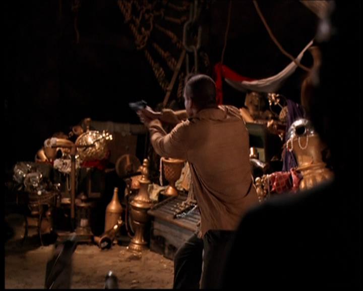 Charmed-Online_dot_net--7x04Charrrmed2469.jpg