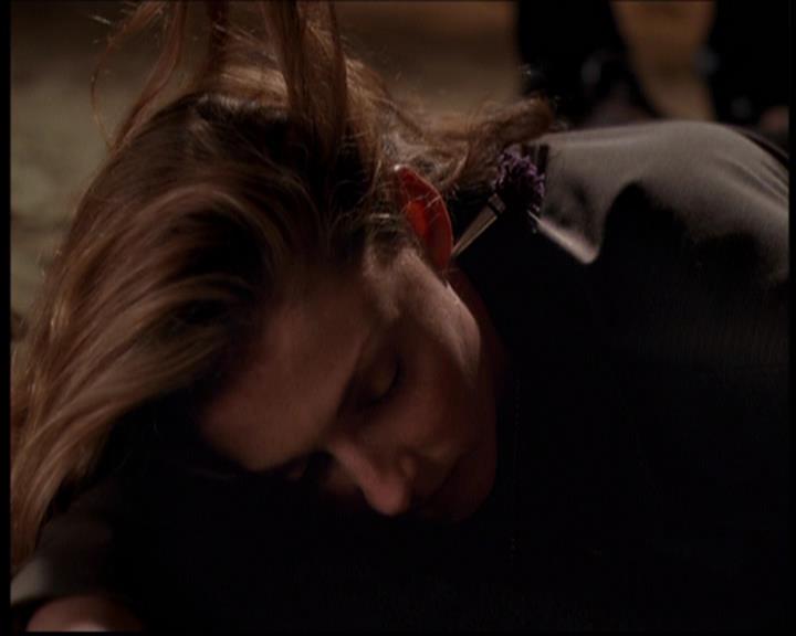 Charmed-Online_dot_net--7x04Charrrmed2478.jpg
