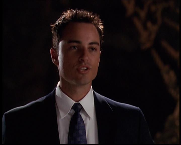 Charmed-Online_dot_net--7x04Charrrmed2487.jpg