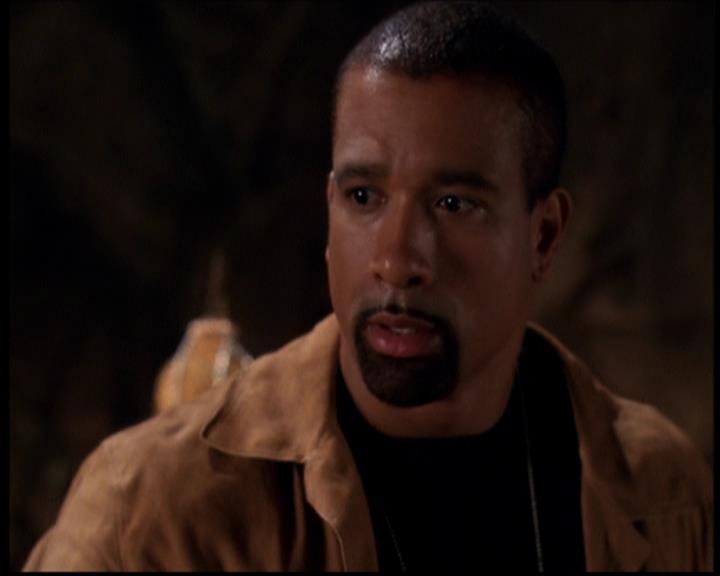 Charmed-Online_dot_net--7x04Charrrmed2503.jpg