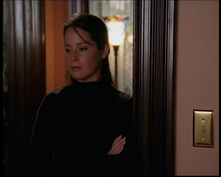 Charmed-Online_dot_net--7x04Charrrmed2524.jpg