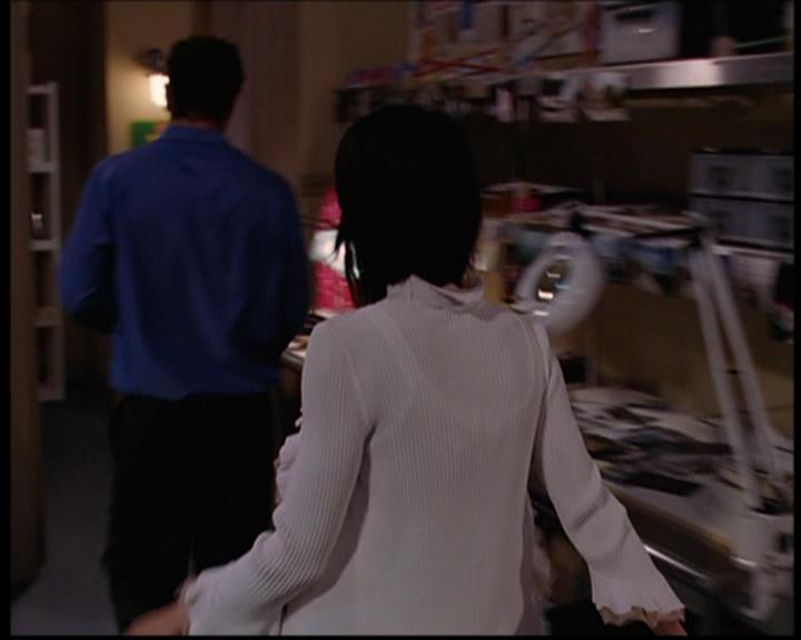 Charmed-Online_dot_net--7x04Charrrmed2615.jpg