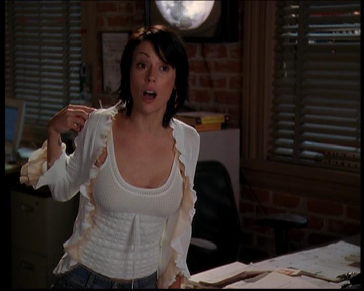 Charmed-Online_dot_net--7x04Charrrmed2677.jpg