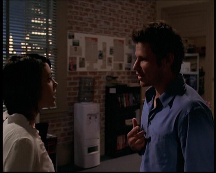 Charmed-Online_dot_net--7x04Charrrmed2696.jpg