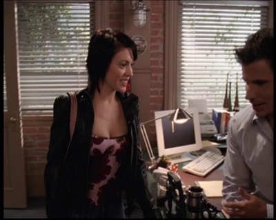 Charmed-Online_dot_net--7x04Charrrmed0831.jpg