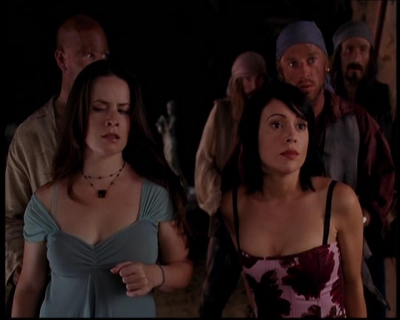 Charmed-Online_dot_net--7x04Charrrmed2030.jpg