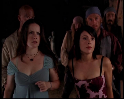 Charmed-Online_dot_net--7x04Charrrmed2031.jpg