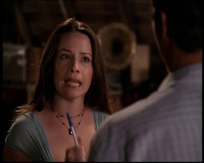 Charmed-Online_dot_net--7x04Charrrmed2099.jpg