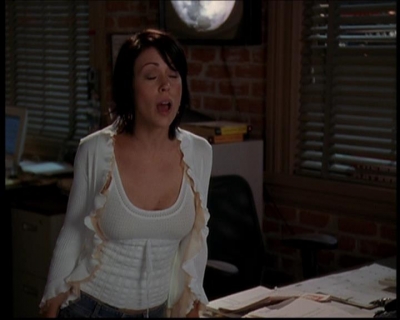 Charmed-Online_dot_net--7x04Charrrmed2681.jpg