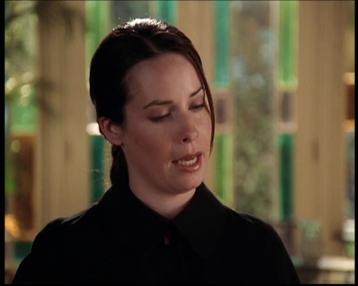 Charmed-Online-dot-net_705StyxFeetUnder1105.jpg