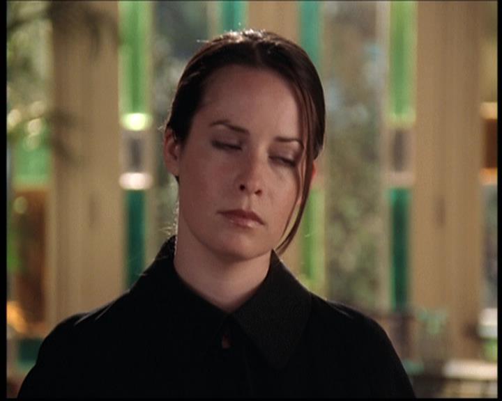 Charmed-Online-dot-net_705StyxFeetUnder1109.jpg