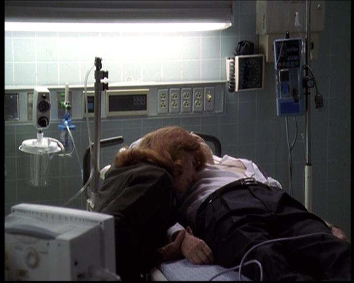 Charmed-Online-dot-net_705StyxFeetUnder1186.jpg