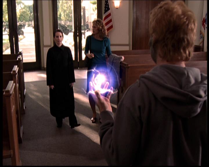 Charmed-Online-dot-net_705StyxFeetUnder1472.jpg