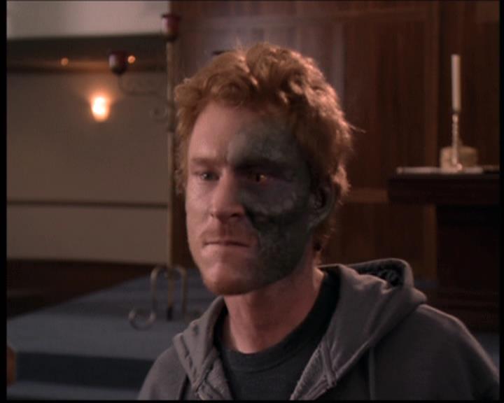 Charmed-Online-dot-net_705StyxFeetUnder1487.jpg