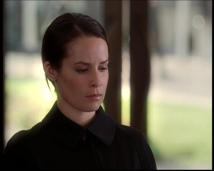 Charmed-Online-dot-net_705StyxFeetUnder1502.jpg