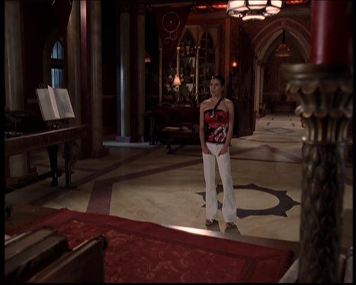 Charmed-Online-dot-net_705StyxFeetUnder1574.jpg