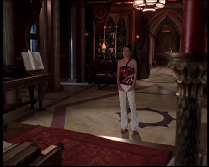 Charmed-Online-dot-net_705StyxFeetUnder1575.jpg