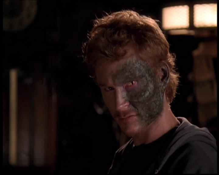 Charmed-Online-dot-net_705StyxFeetUnder1707.jpg