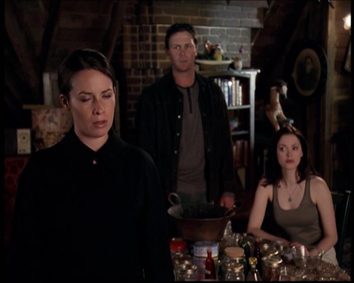Charmed-Online-dot-net_705StyxFeetUnder1752.jpg