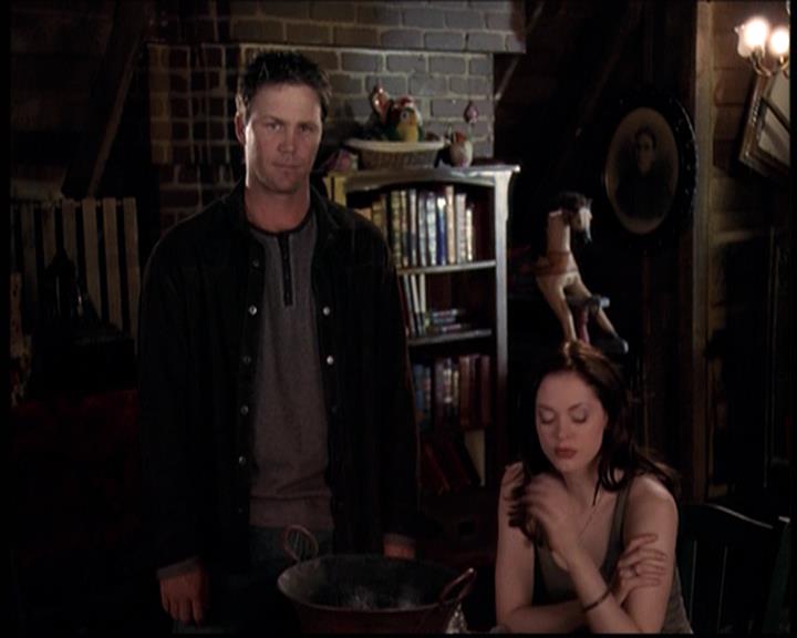 Charmed-Online-dot-net_705StyxFeetUnder1790.jpg
