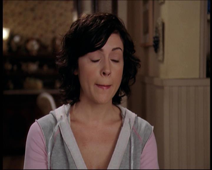 Charmed-Online-dot-net_706OnceUponABlueMoon0168.jpg Charmed-Online-dot-net_706OnceUponABlueMoon0168.jpg