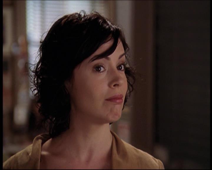 Charmed-Online-dot-net_706OnceUponABlueMoon0696.jpg