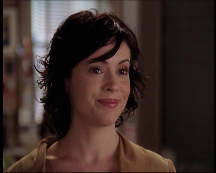 Charmed-Online-dot-net_706OnceUponABlueMoon0700.jpg