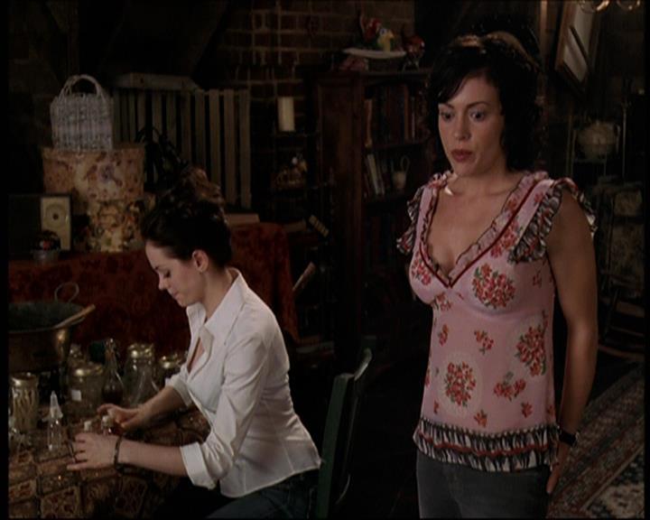Charmed-Online-dot-net_706OnceUponABlueMoon0949.jpg