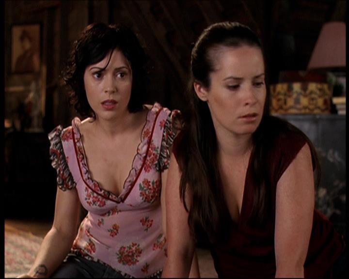 Charmed-Online-dot-net_706OnceUponABlueMoon1037.jpg