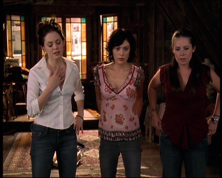 Charmed-Online-dot-net_706OnceUponABlueMoon1082.jpg Charmed-Online-dot-net_706OnceUponABlueMoon1082.jpg