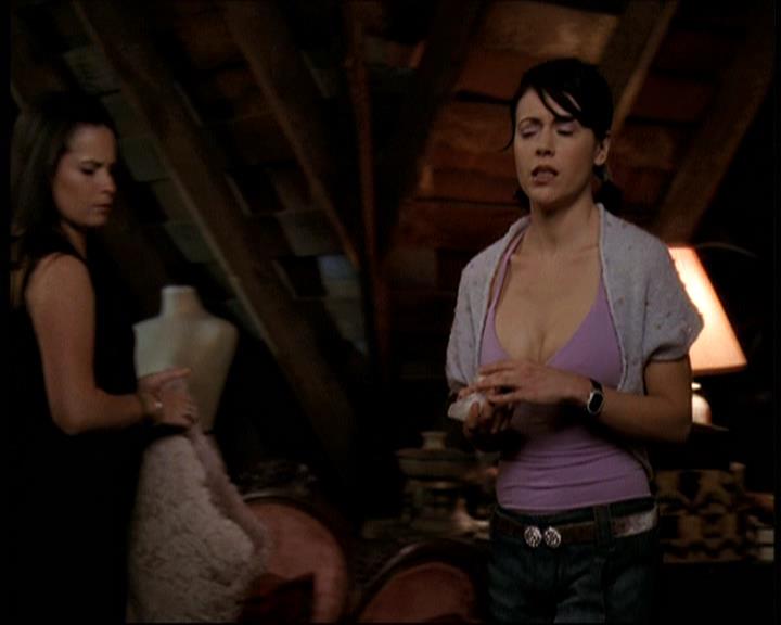 Charmed-Online-dot-net_706OnceUponABlueMoon1519.jpg