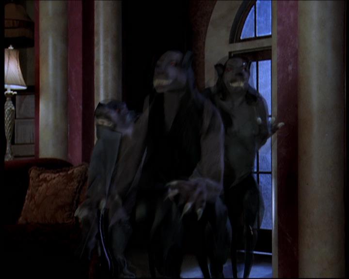 Charmed-Online-dot-net_706OnceUponABlueMoon1703.jpg