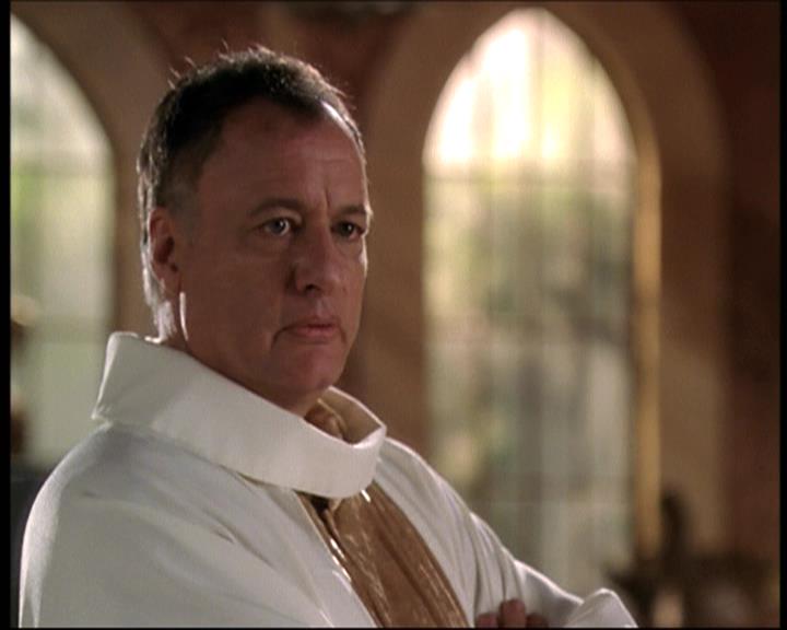Charmed-Online-dot-net_706OnceUponABlueMoon1801.jpg