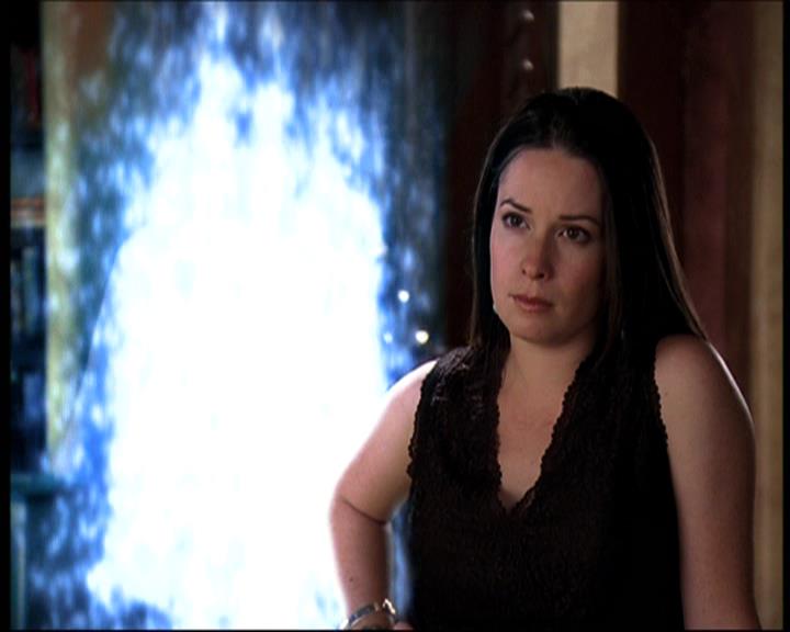 Charmed-Online-dot-net_706OnceUponABlueMoon1805.jpg